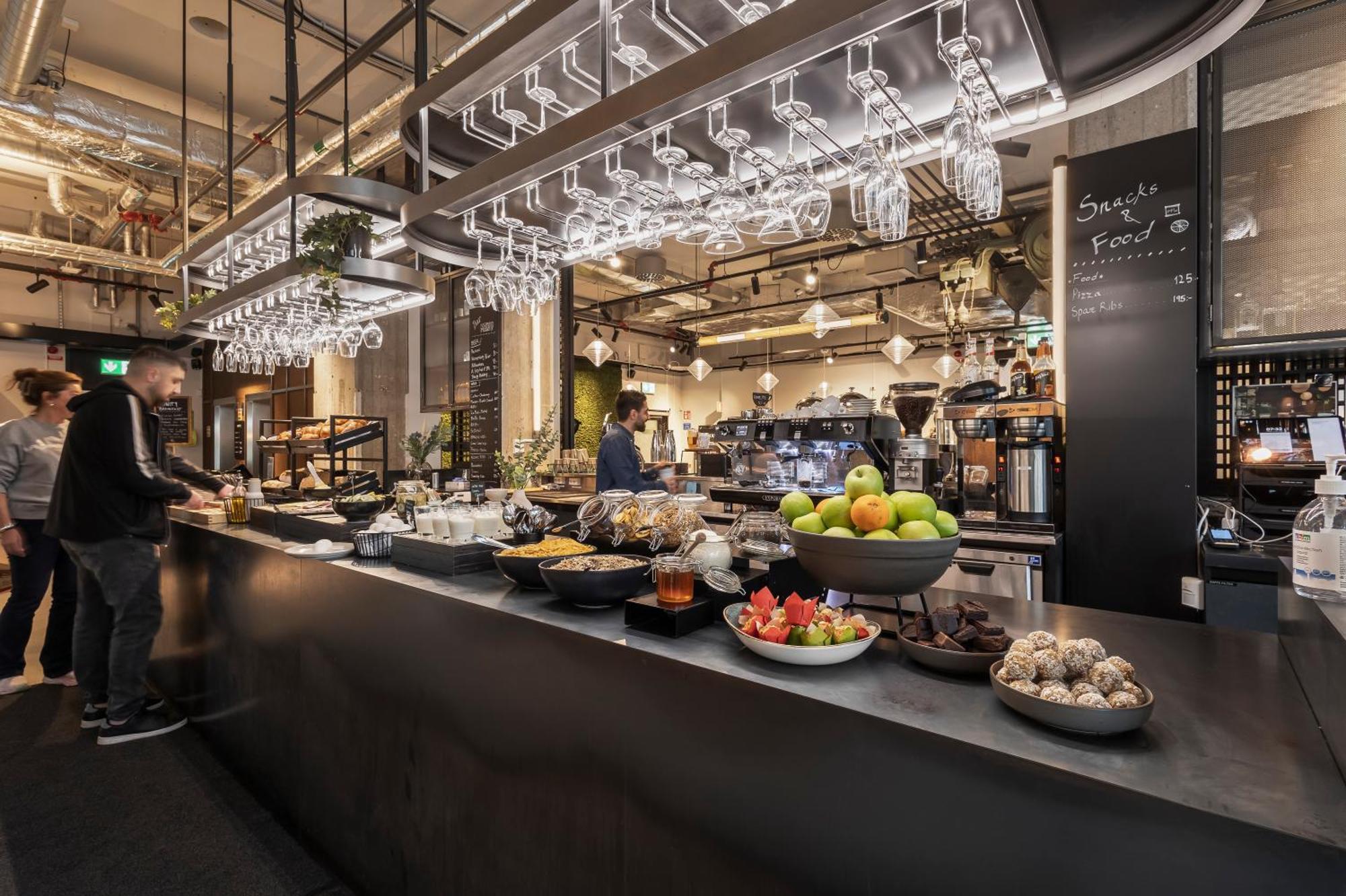 Unity Hammarby Sjoestad - A Studio Hotel Stockholm Exterior foto